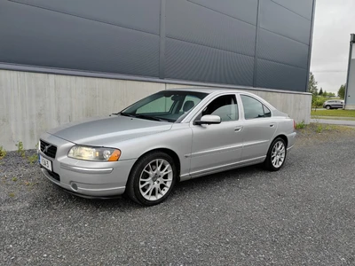 Volvo S60 2,4 170hv Summum BUSINESS AT 2005, photo 2/10