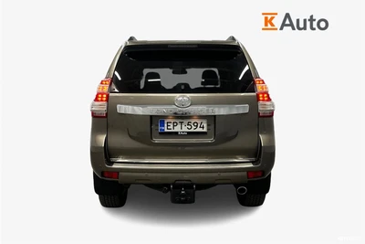 Toyota Land Cruiser 2016, photo 3/28