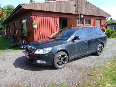 Skoda Octavia 2012, kuva 2/12