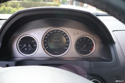 Mercedes-Benz C Avantgarde 2009, kuva 6/12