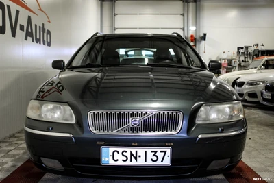 Volvo V70 D5 Summum Geartronic 2005, photo 3/19