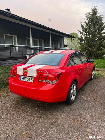 Chevrolet Cruze 4-ov LS 2,0D 92kW MT5 2010, kuva 3/7