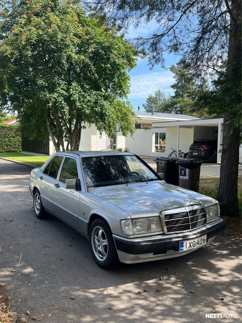 Mercedes-Benz 190