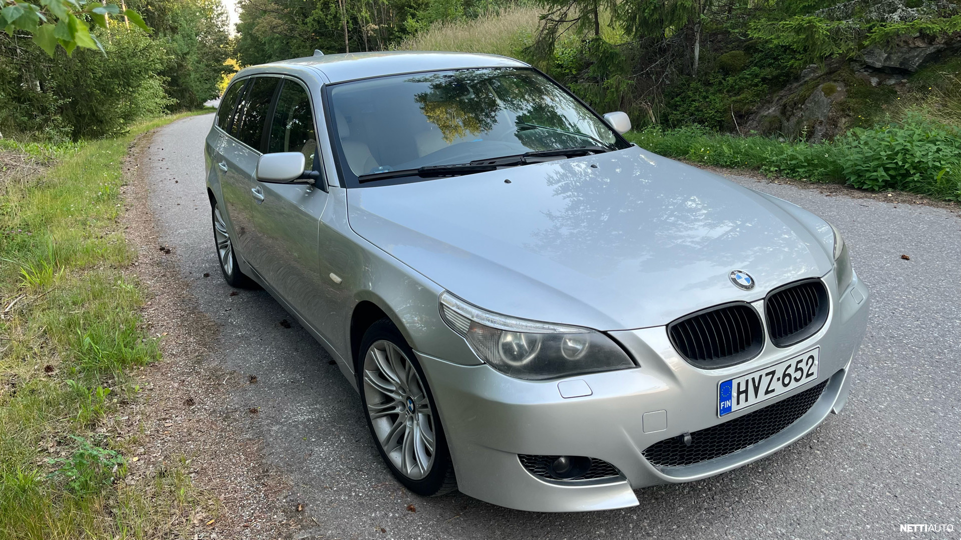 BMW 525