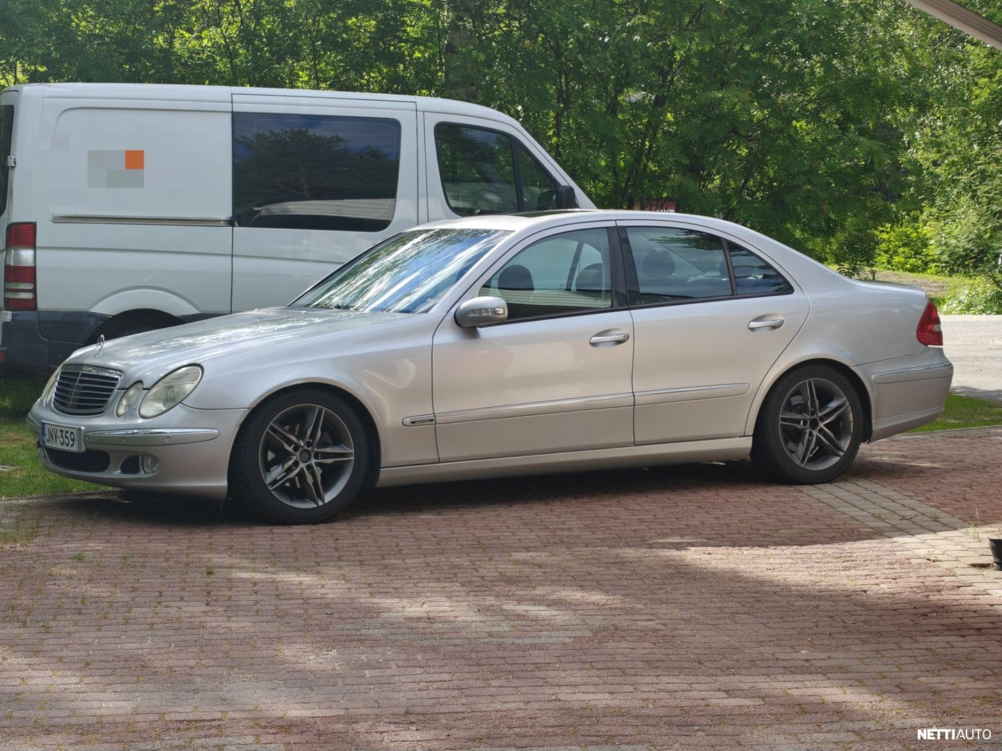 Mercedes-Benz E