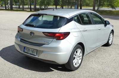 Opel Astra 2018, photo 4/10