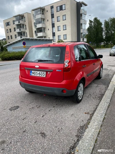 Ford Fiesta 2006, photo 3/7