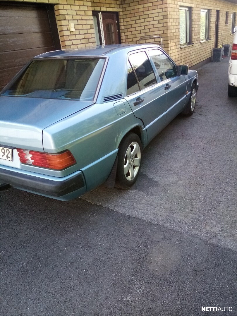 Mercedes-Benz 190