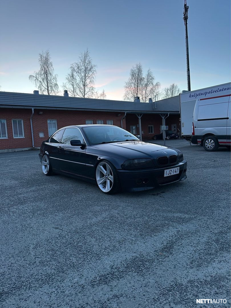 BMW 320