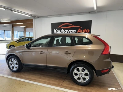 Volvo XC60 2,4D AWD Summum aut 2009, kuva 2/8
