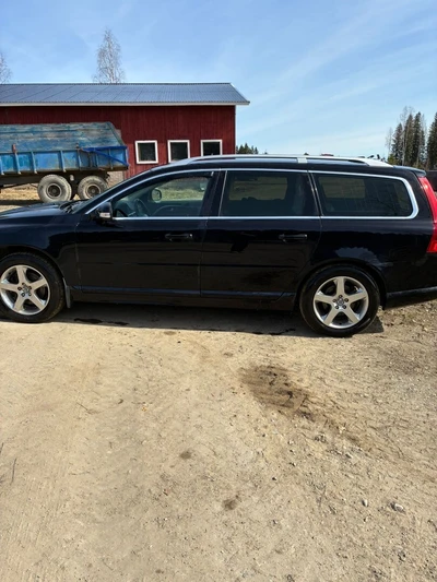 Volvo V70 2,4D Summum Business aut 2008, kuva 3/10