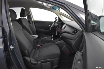 Kia Carens 2015, photo 7/24