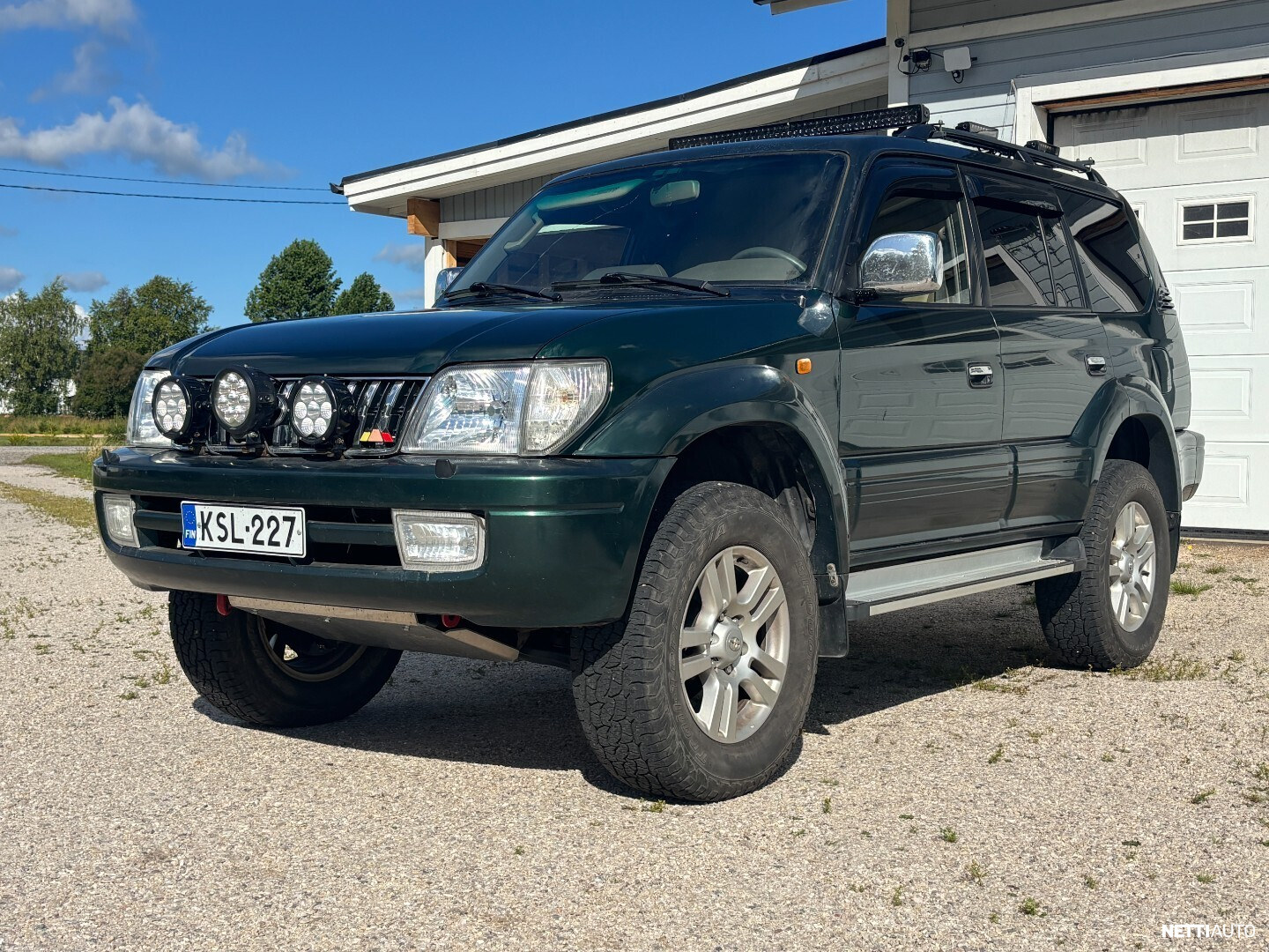 Toyota Land Cruiser