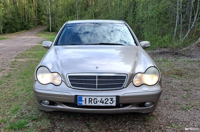 Mercedes-Benz C 200 CDI 2004, photo 4/7