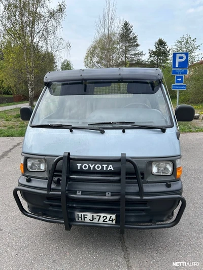Toyota Hiace LH112L Van 2,4D 1990, photo 2/7