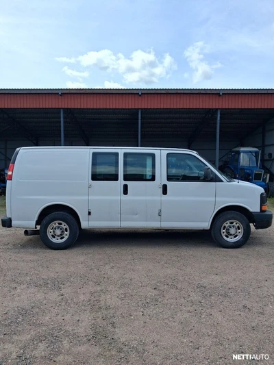 GMC Savana 2015, photo 5/11