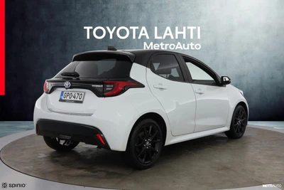 Toyota Yaris 1,5 Hybrid Premium 2023, photo 5/31