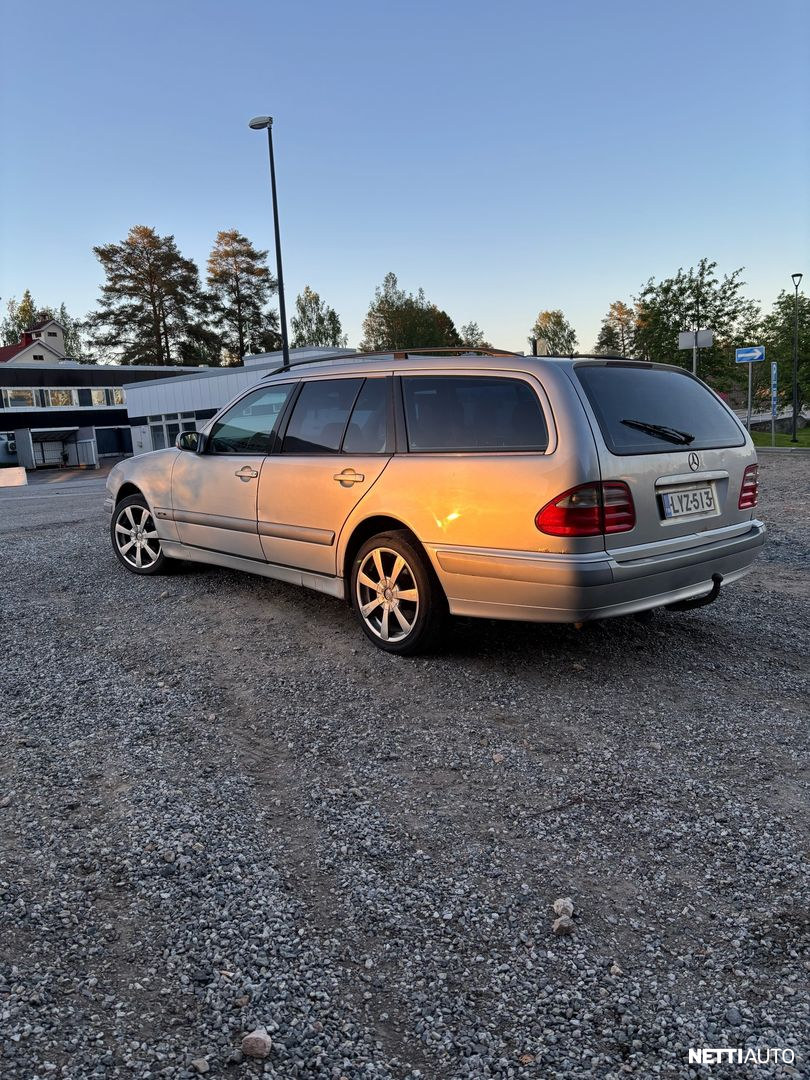 Mercedes-Benz E
