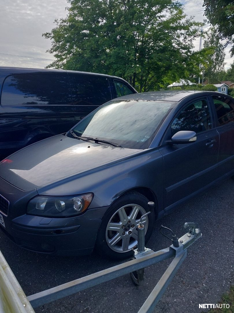 Volvo S40