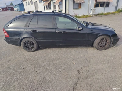 Mercedes-Benz 270 2002, kuva 4/7