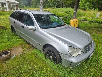 Mercedes-Benz C 2002, kuva 1/6