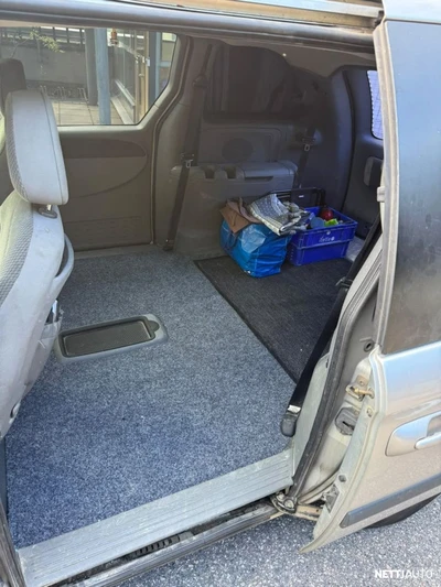 Chrysler Voyager 2005, photo 7/8
