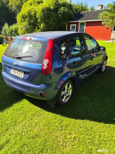 Ford Fiesta 1,4 80hv Limited M5 5-ovinen 2008, kuva 3/6