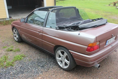 Ford Escort cabriolet 1991, photo 5/6