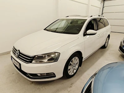 Volkswagen Passat 2012, photo 1/13