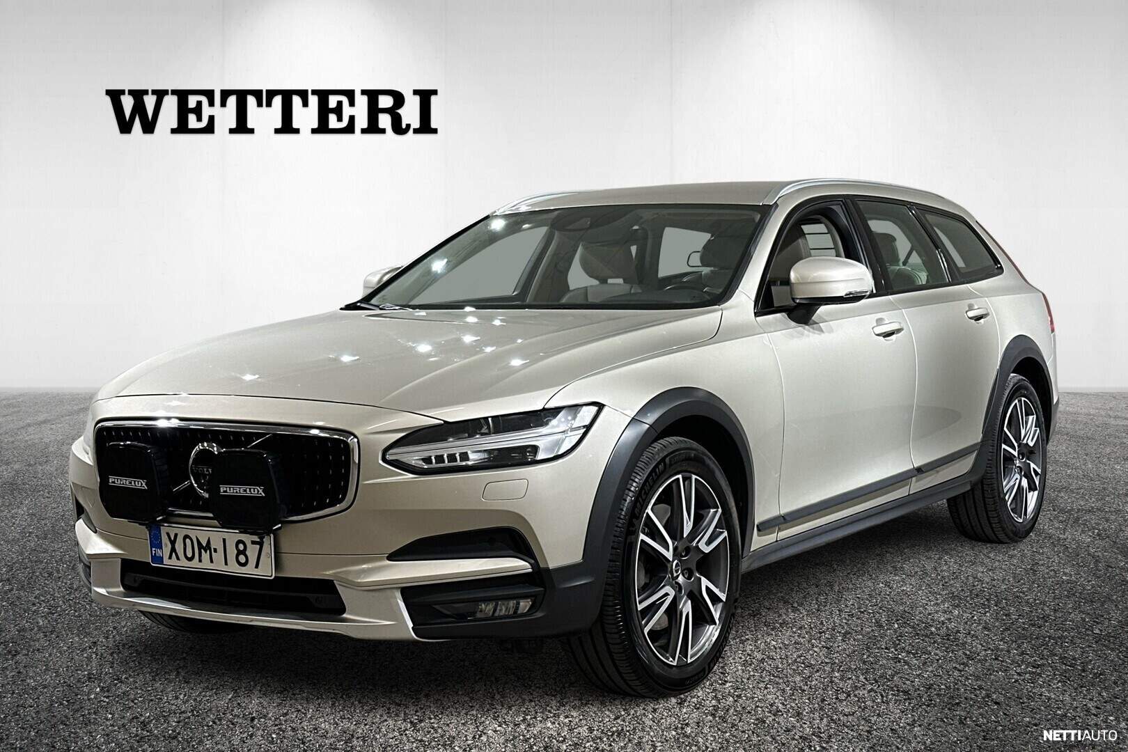 Volvo V90 Cross Country