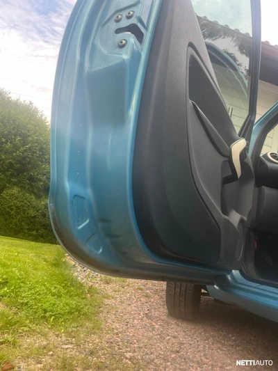 Ford Ka 1,2 69 hv Trend M5 3-ovinen 2009, photo 4/7