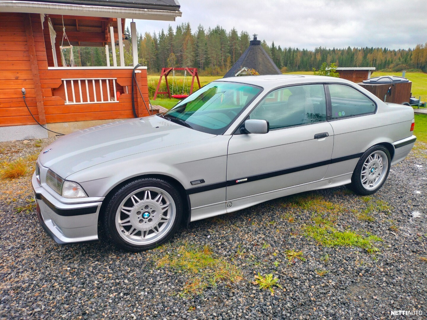 BMW 325