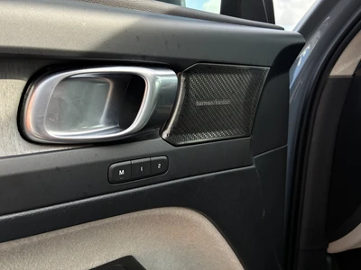 Volvo XC40 T5 TwE Business Inscription 2021, photo 6/9