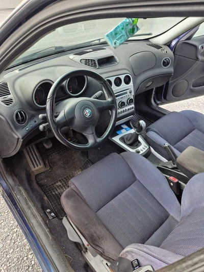 Alfa Romeo 156 2004, kuva 7/9