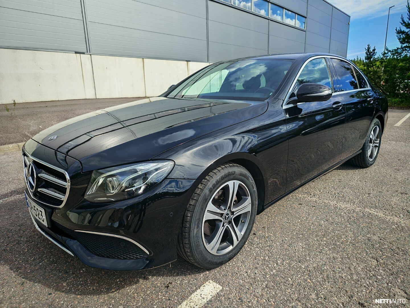 Mercedes-Benz E