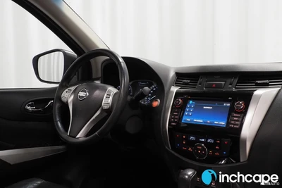 Nissan Navara 2017, photo 5/19