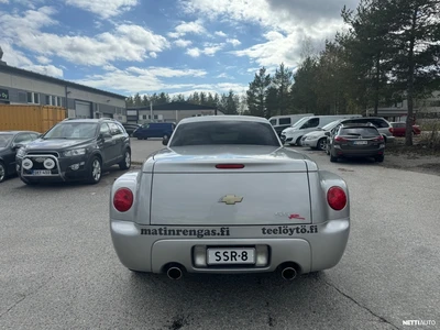 Chevrolet SSR 2005, kuva 4/12