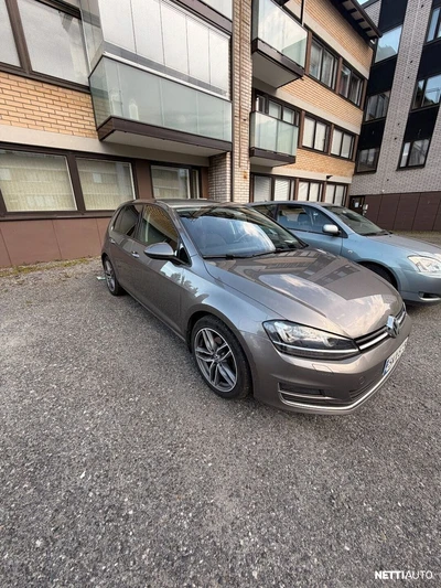 Volkswagen Golf 2013, kuva 1/10