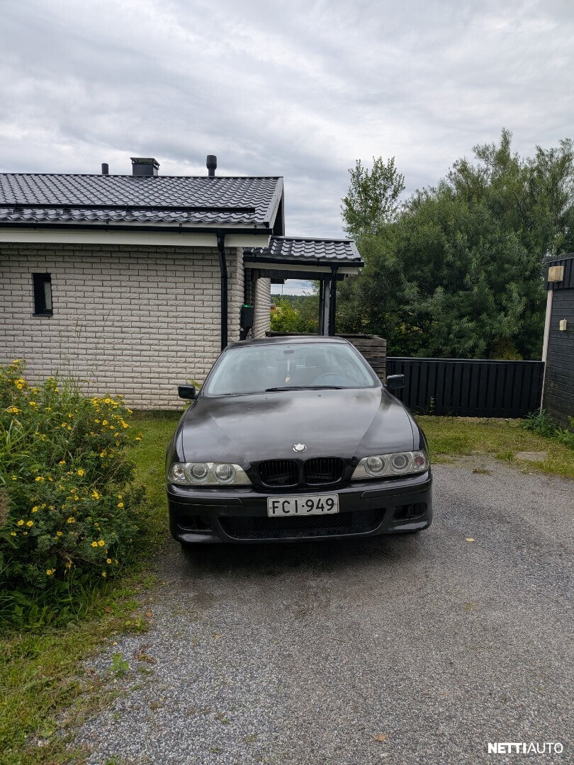 BMW 520