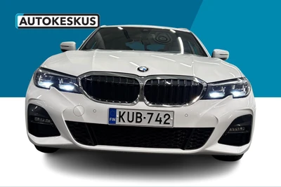 BMW 330 2021, kuva 3/25