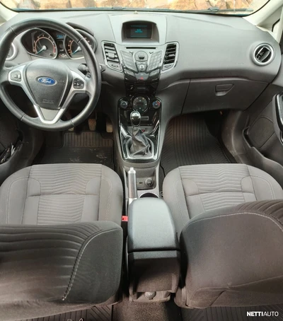Ford Fiesta 2013, photo 7/9