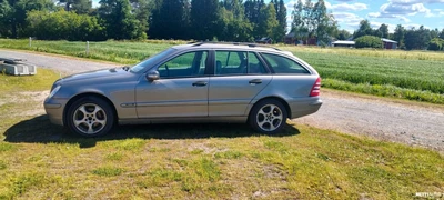Mercedes-Benz C 240T 4MATIC A 2004, kuva 2/12
