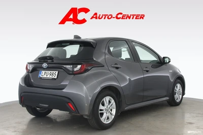 Toyota Yaris 1,5 Hybrid Active 2021, photo 4/10