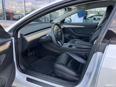 Tesla Model 3 Long Range 2022, photo 5/6