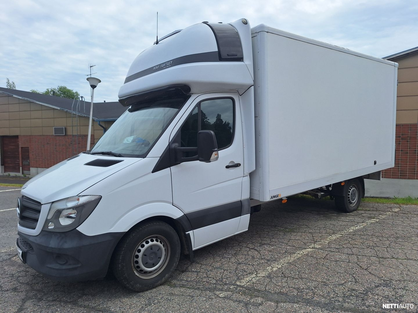 Mercedes-Benz Sprinter