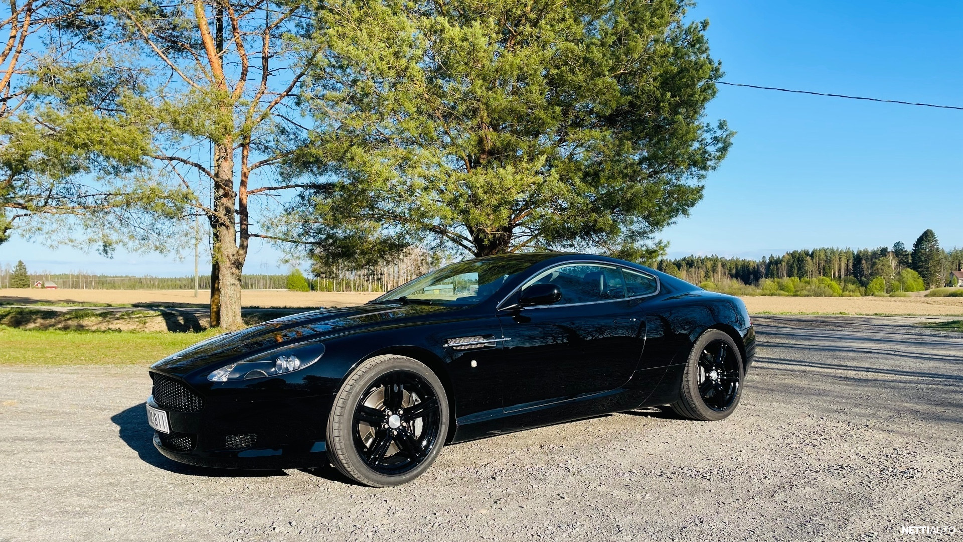 Aston Martin DB9