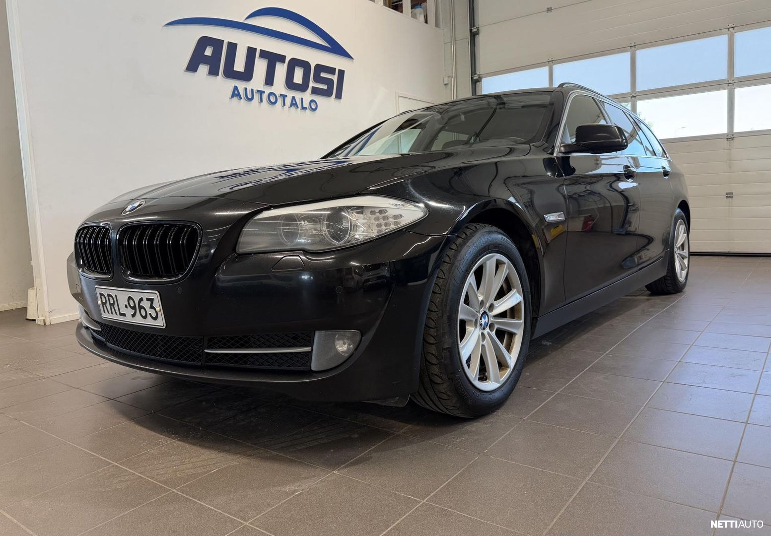 BMW 525