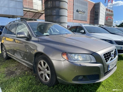 Volvo V70 D3 Momentum Business aut 2011, kuva 1/4