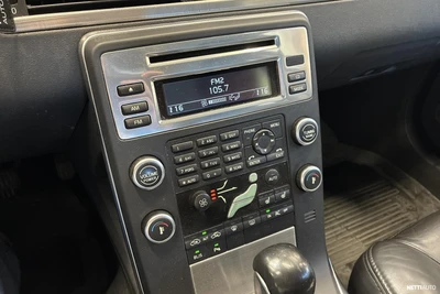Volvo V70 D3 Momentum aut 2011, kuva 7/16