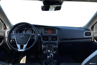Volvo V40 2018, photo 3/9